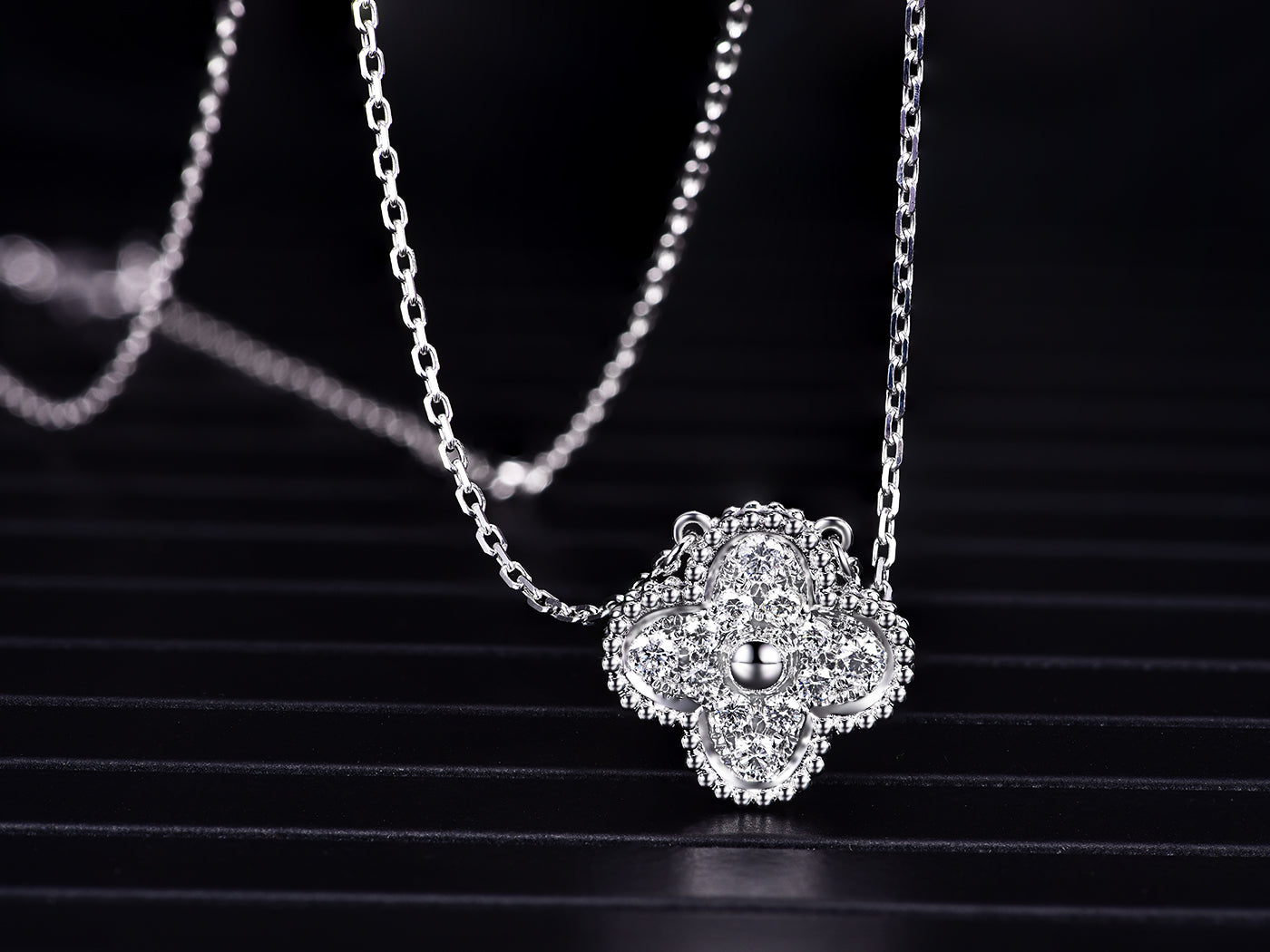 Van Cleef & Arpels CLOVER SILVER DIAMOND NECKLACE