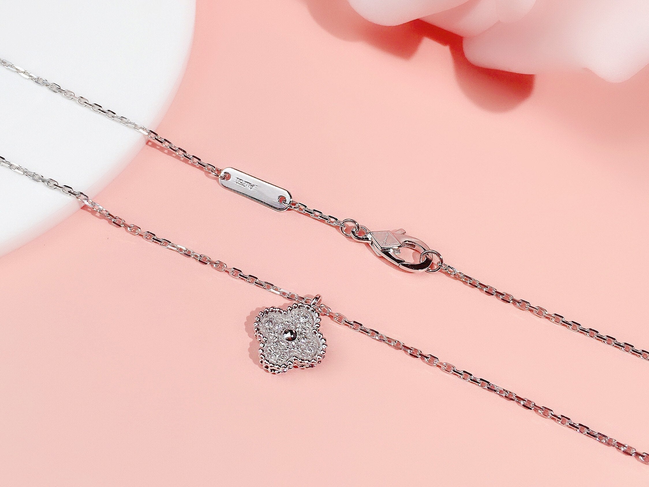 Van Cleef & Arpels CLOVER SILVER DIAMOND NECKLACE