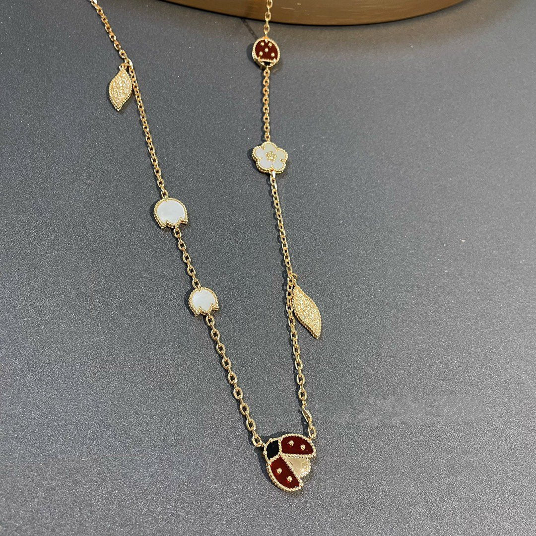 Van Cleef & Arpels LUCKY SPRING 15 MOTIFS GOLD NECKLACE
