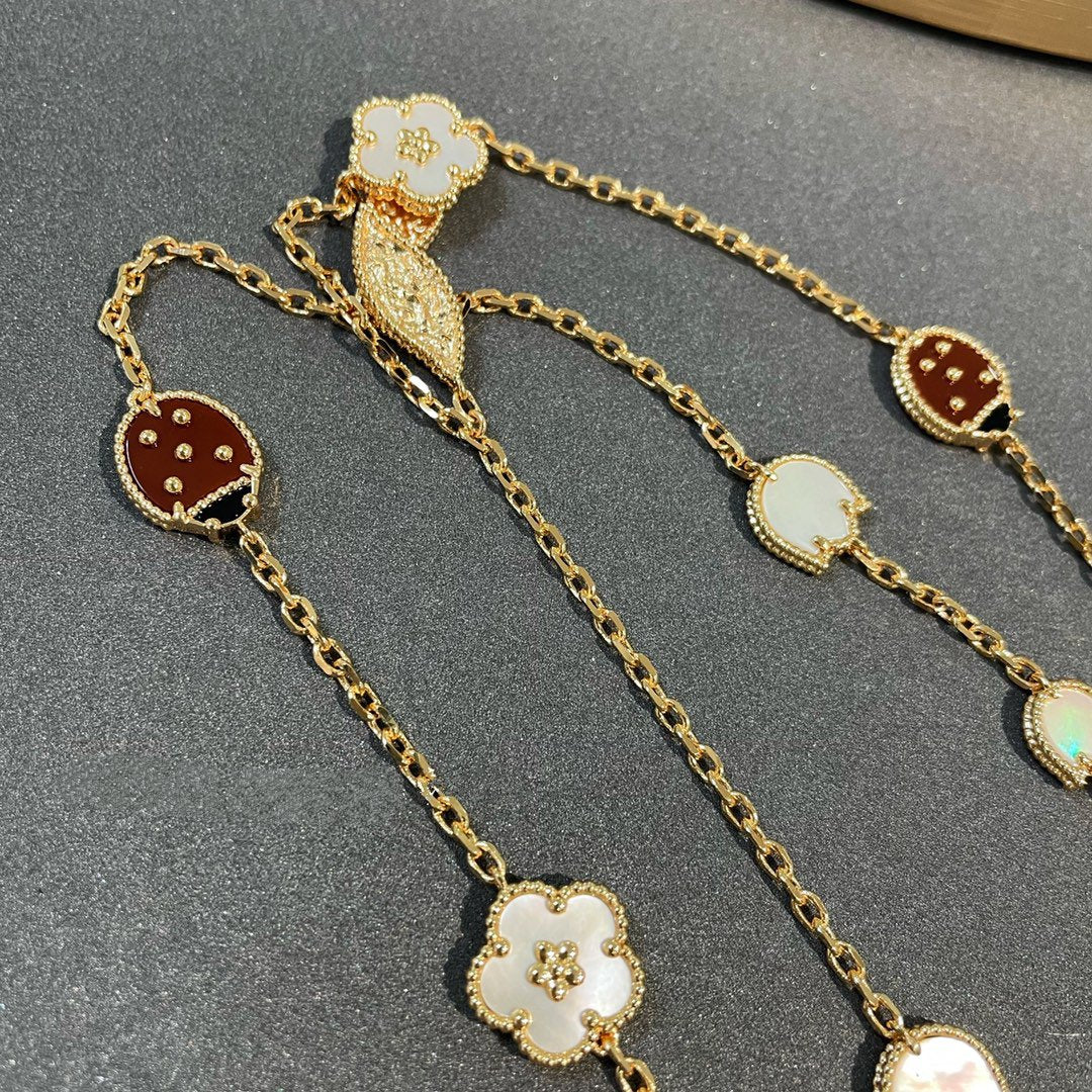 Van Cleef & Arpels LUCKY SPRING 15 MOTIFS GOLD NECKLACE