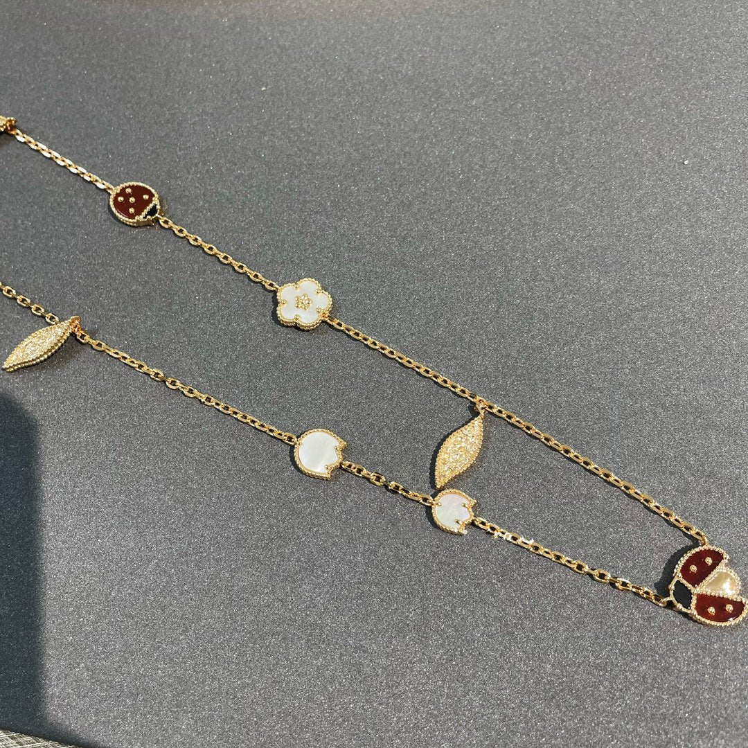 Van Cleef & Arpels LUCKY SPRING 15 MOTIFS GOLD NECKLACE