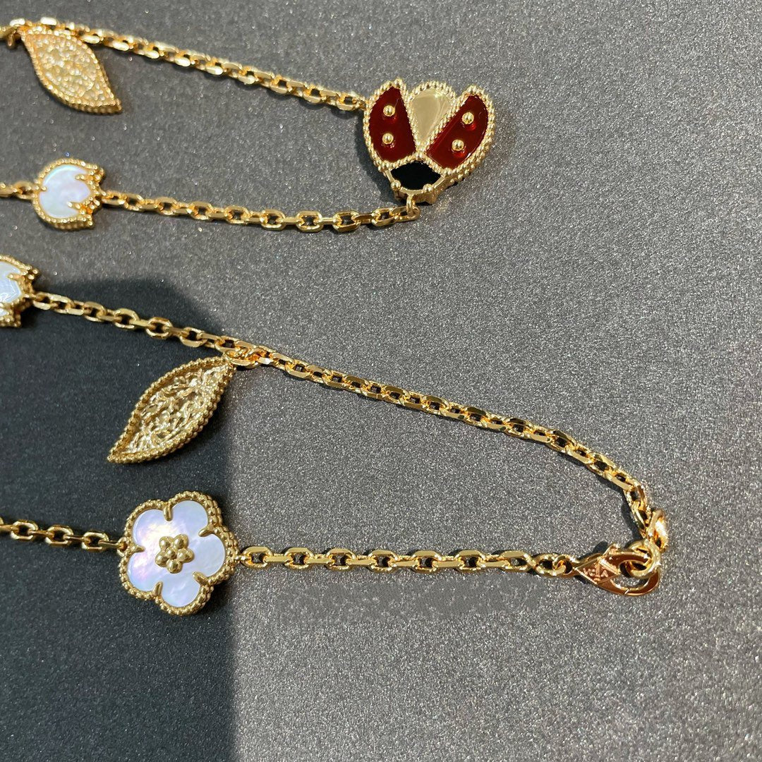 Van Cleef & Arpels LUCKY SPRING 15 MOTIFS GOLD NECKLACE