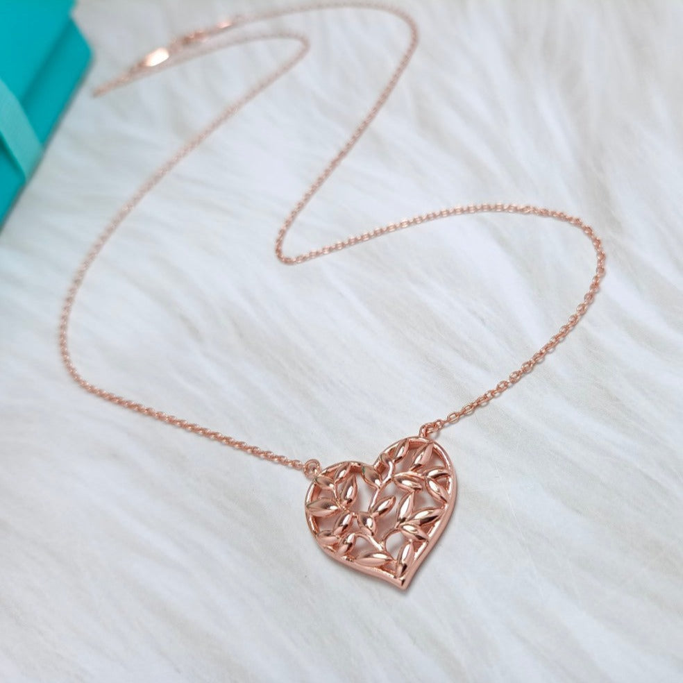 TIFFANY HEART LEAF PEDANT NECKLACE