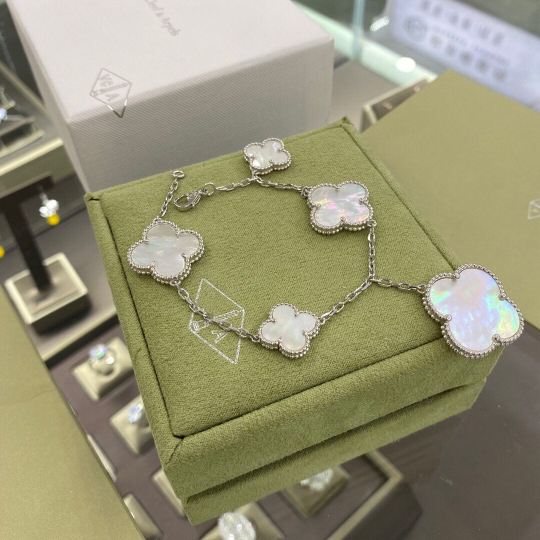 Van Cleef & Arpels CLOVER 5 MOTIFS SIVLER WHITE MOP BRACELET