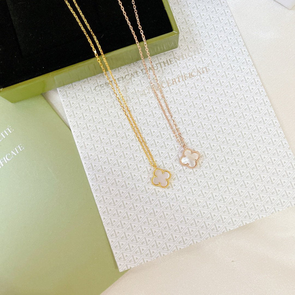 Van Cleef & Arpels CLOVER PEDANT MINI MOP NECKLACE