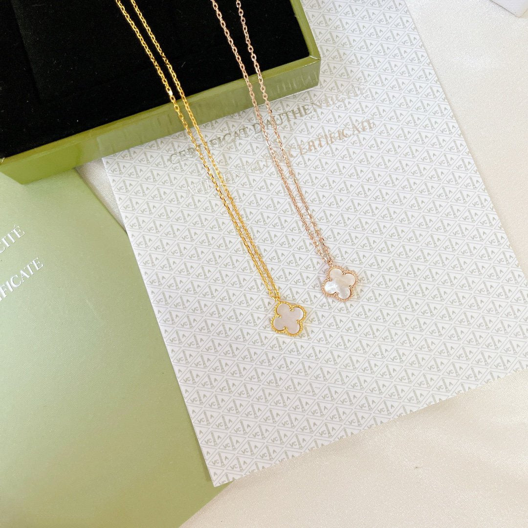 Van Cleef & Arpels CLOVER PEDANT MINI MOP NECKLACE