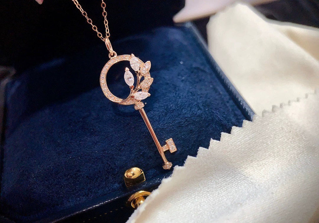 TIFFANY VICTORIA DIAMOND PINK GOLD VINE CIRCLE KEY NECKLACE