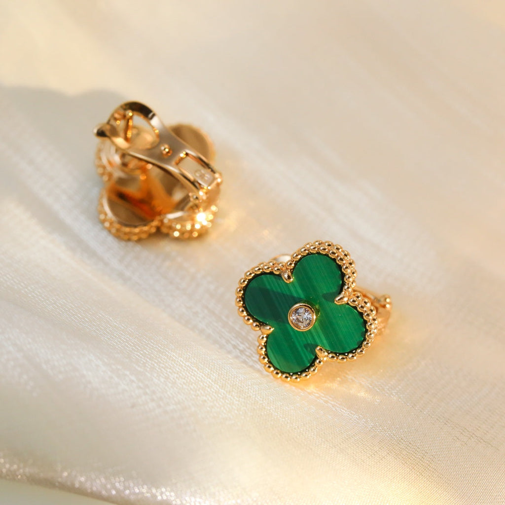 Van Cleef & Arpels CLOVER MALACHITE DIAMOND EARRINGS