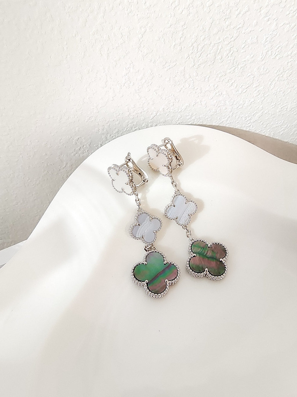 Van Cleef & Arpels CLOVER 3 MOTIFS CHALCEDONY DARK MOP SILVER EARRINGS