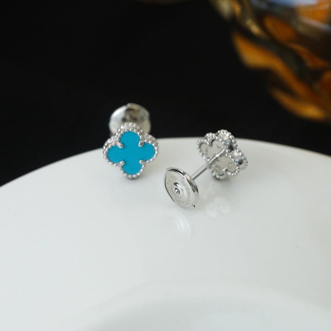 Van Cleef & Arpels CLOVER MINI SILVER ONYX STUD EARRINGS