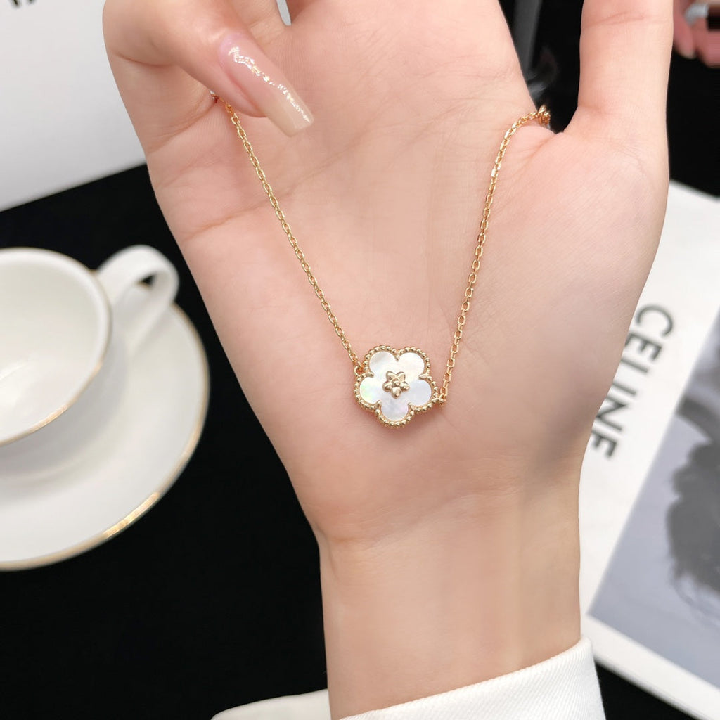 Van Cleef & Arpels LUCKY SPRING PINK GOLD MOP BRACELET