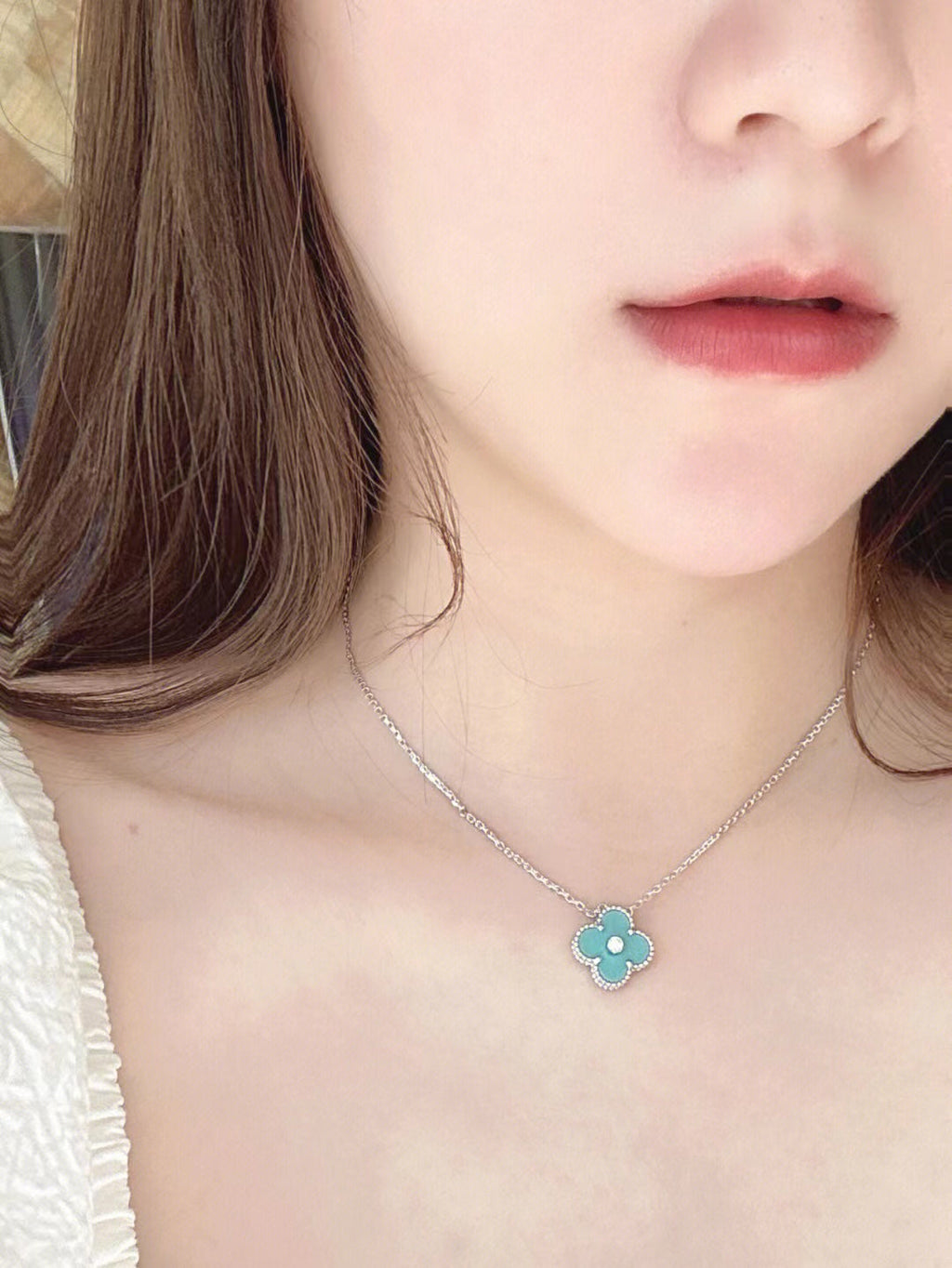 Van Cleef & Arpels CLOVER 1 DIAMOND LIGHT BLUE SILVER NECKLACE