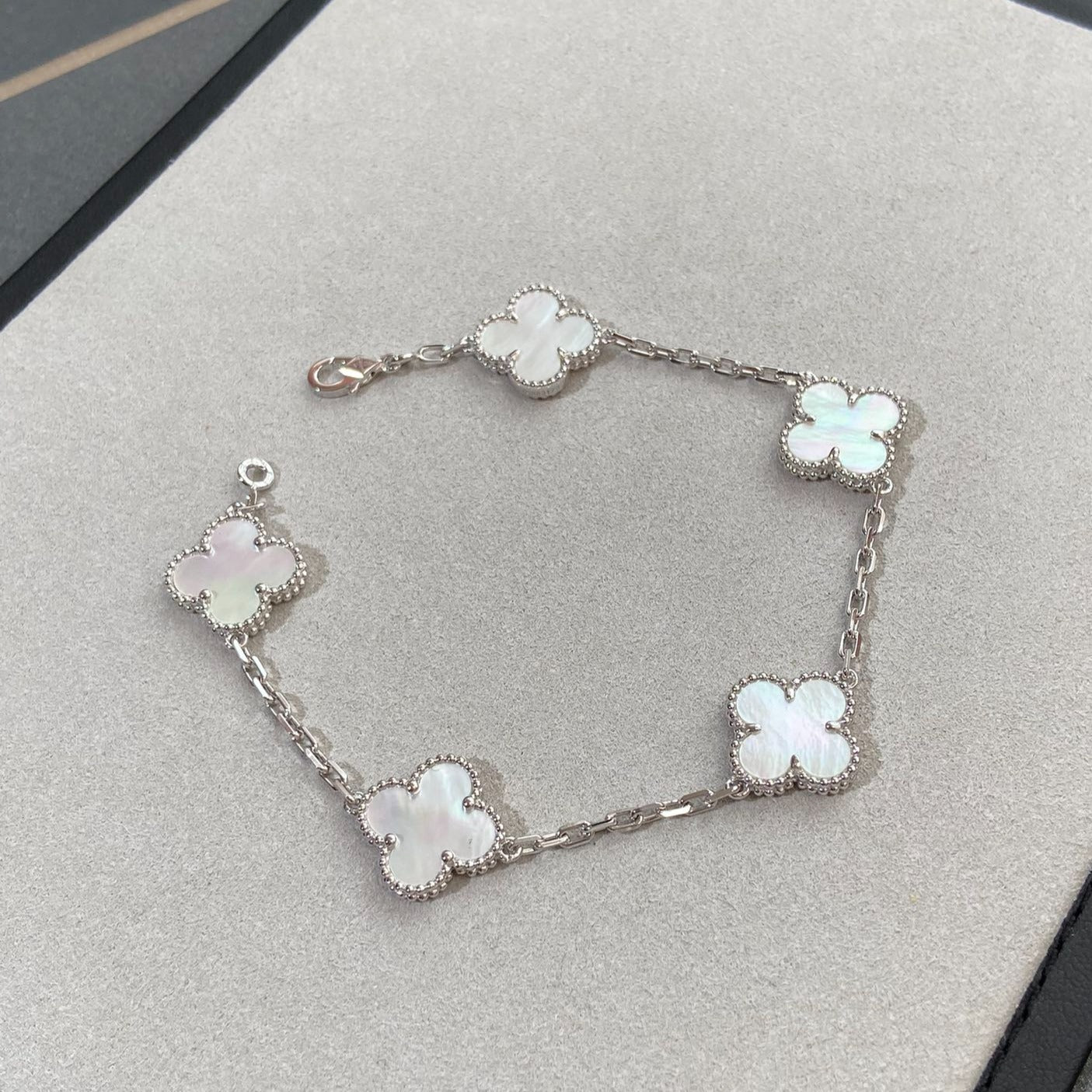Van Cleef & Arpels CLOVER SILVER MOP 5 MOTIF BRACELET