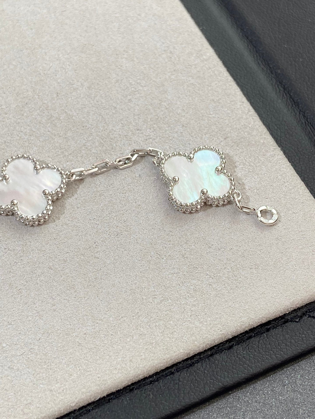 Van Cleef & Arpels CLOVER SILVER MOP 5 MOTIF BRACELET