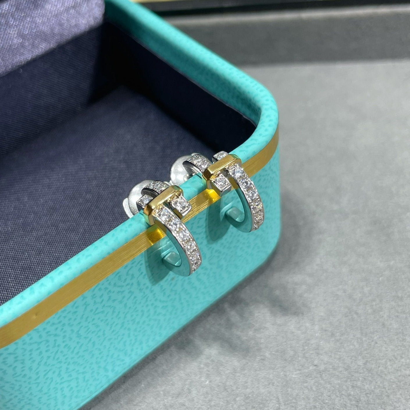 TIFFANY EDGE DIAMOND PINK GOLD EARRINGS