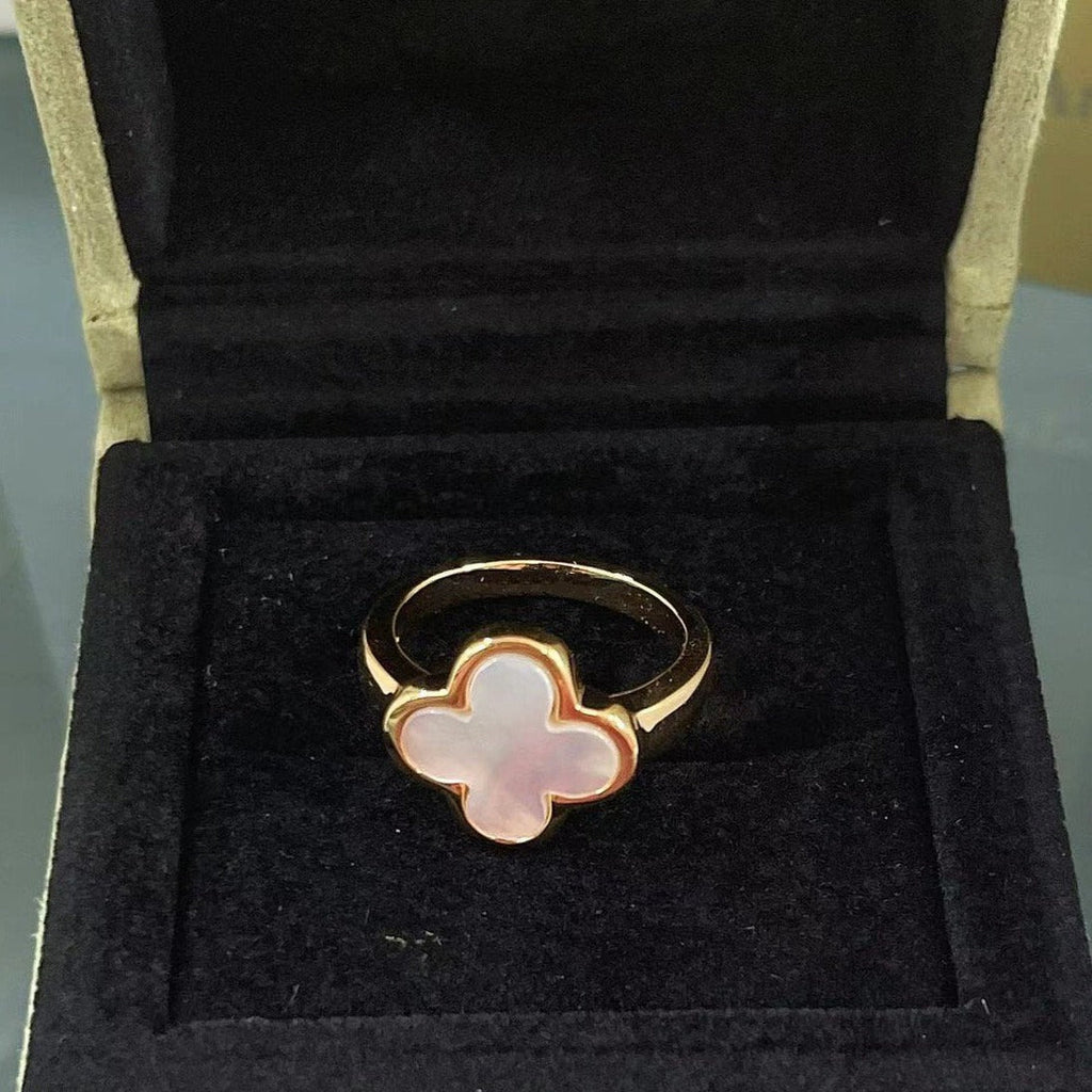 Van Cleef & Arpels PURE CLOVER MOP PINK GOLD RING