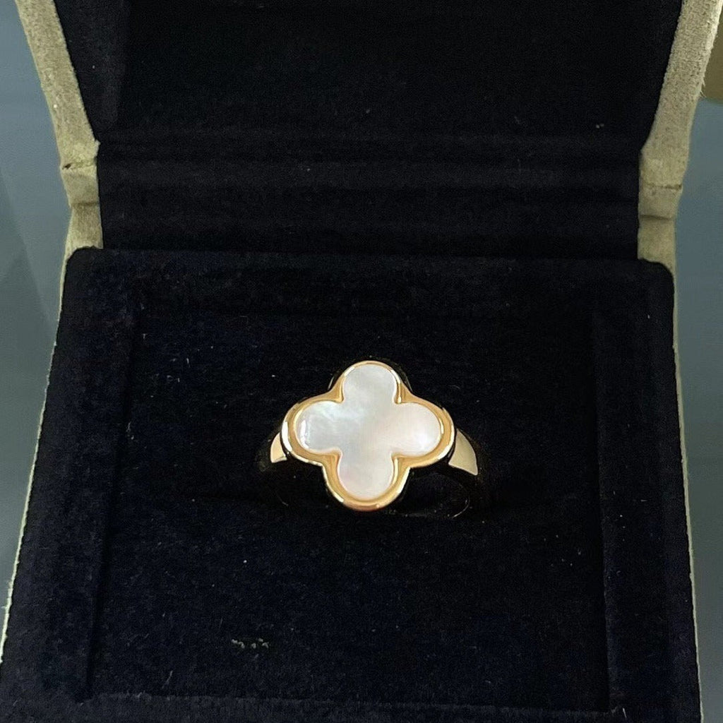 Van Cleef & Arpels PURE CLOVER MOP PINK GOLD RING