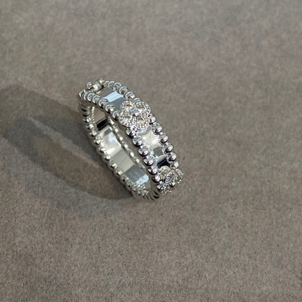 Van Cleef & Arpels PERLEE SILVER DIAMOND RING