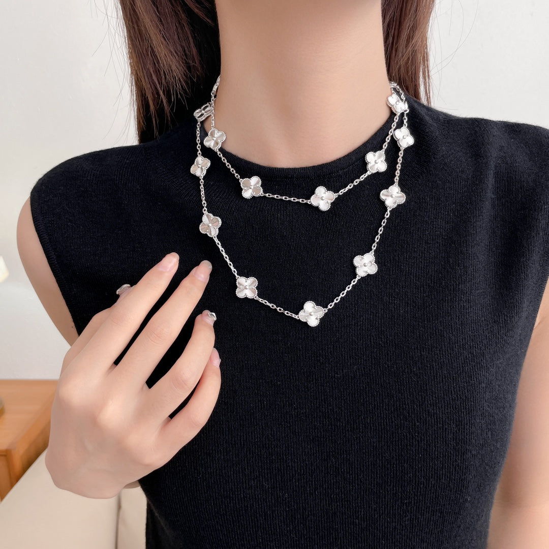 Van Cleef & Arpels CLOVER 20 MOTIF SILVER NECKLACE