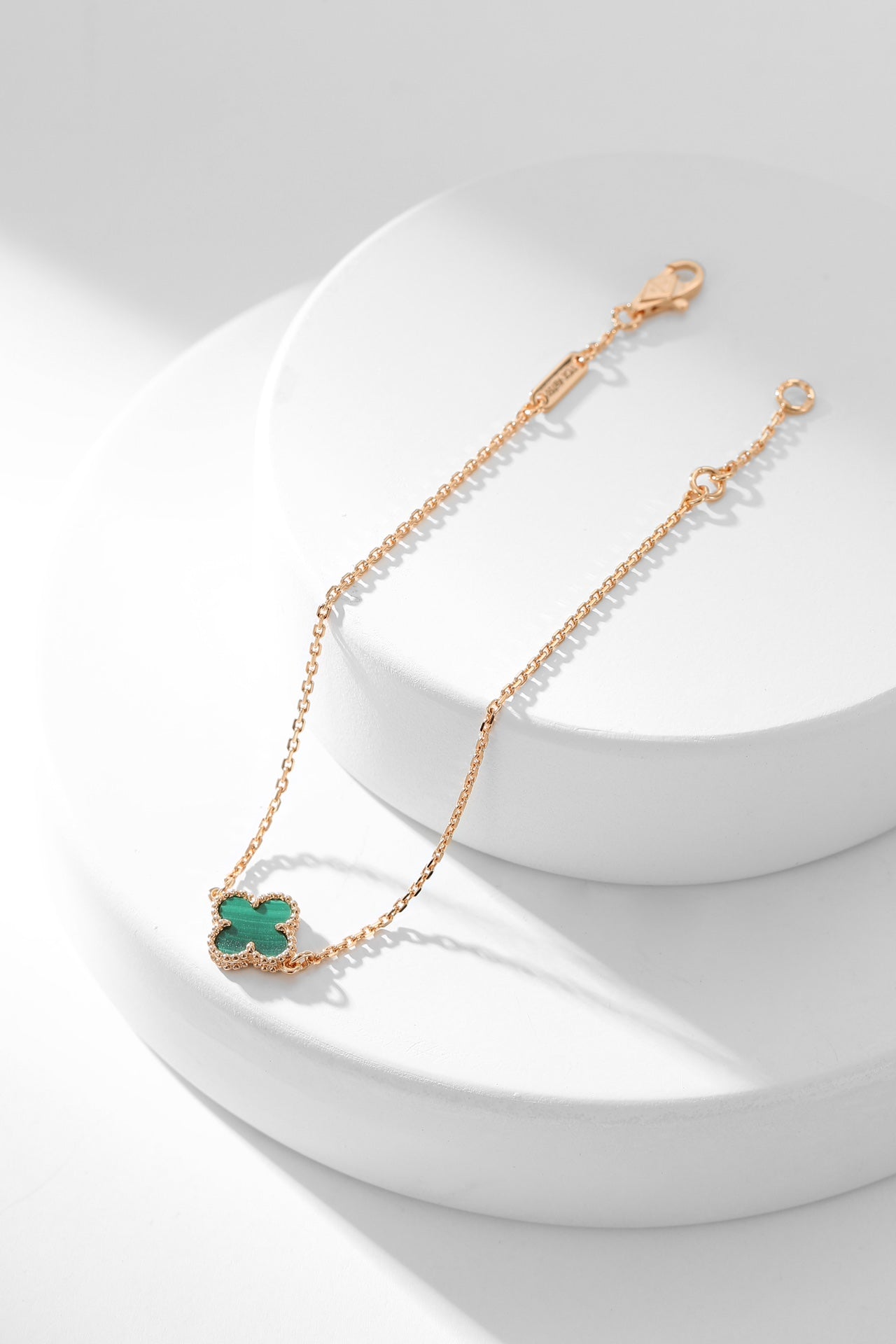 Van Cleef & Arpels CLOVER BRACELET MALACHITE 1 MOTIF