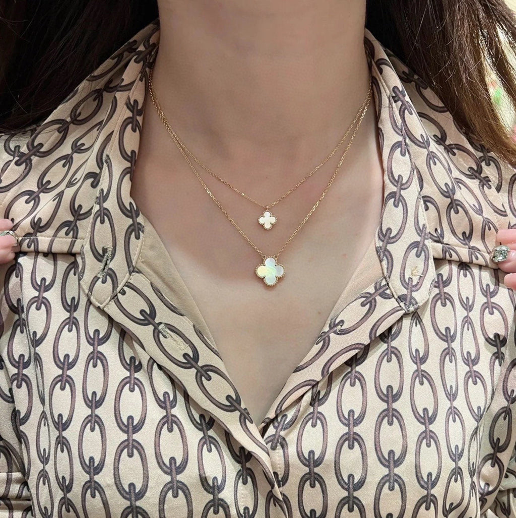 Van Cleef & Arpels CLOVER MINI PINK GOLD NECKLACE