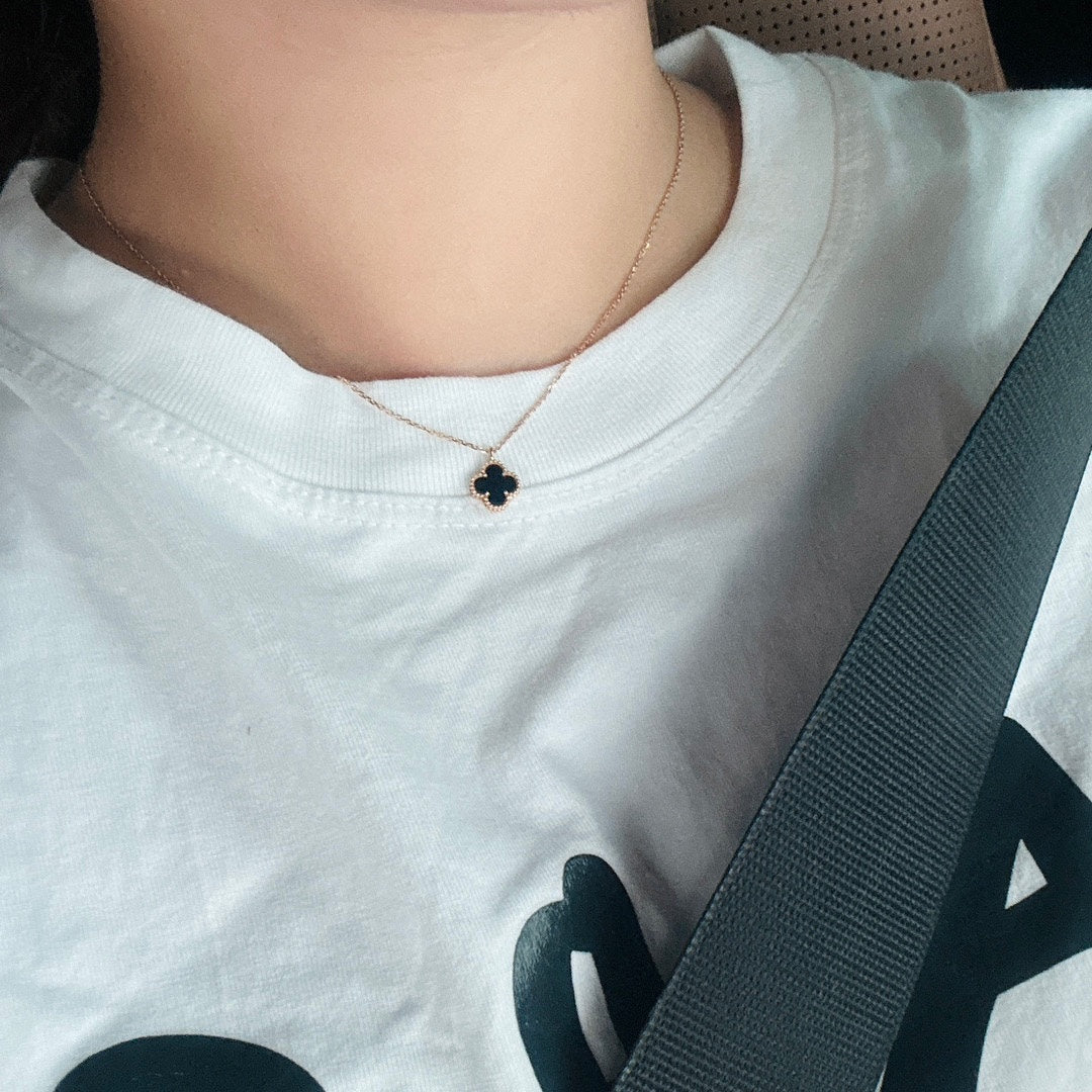 Van Cleef & Arpels CLOVER MINI PINK GOLD NECKLACE