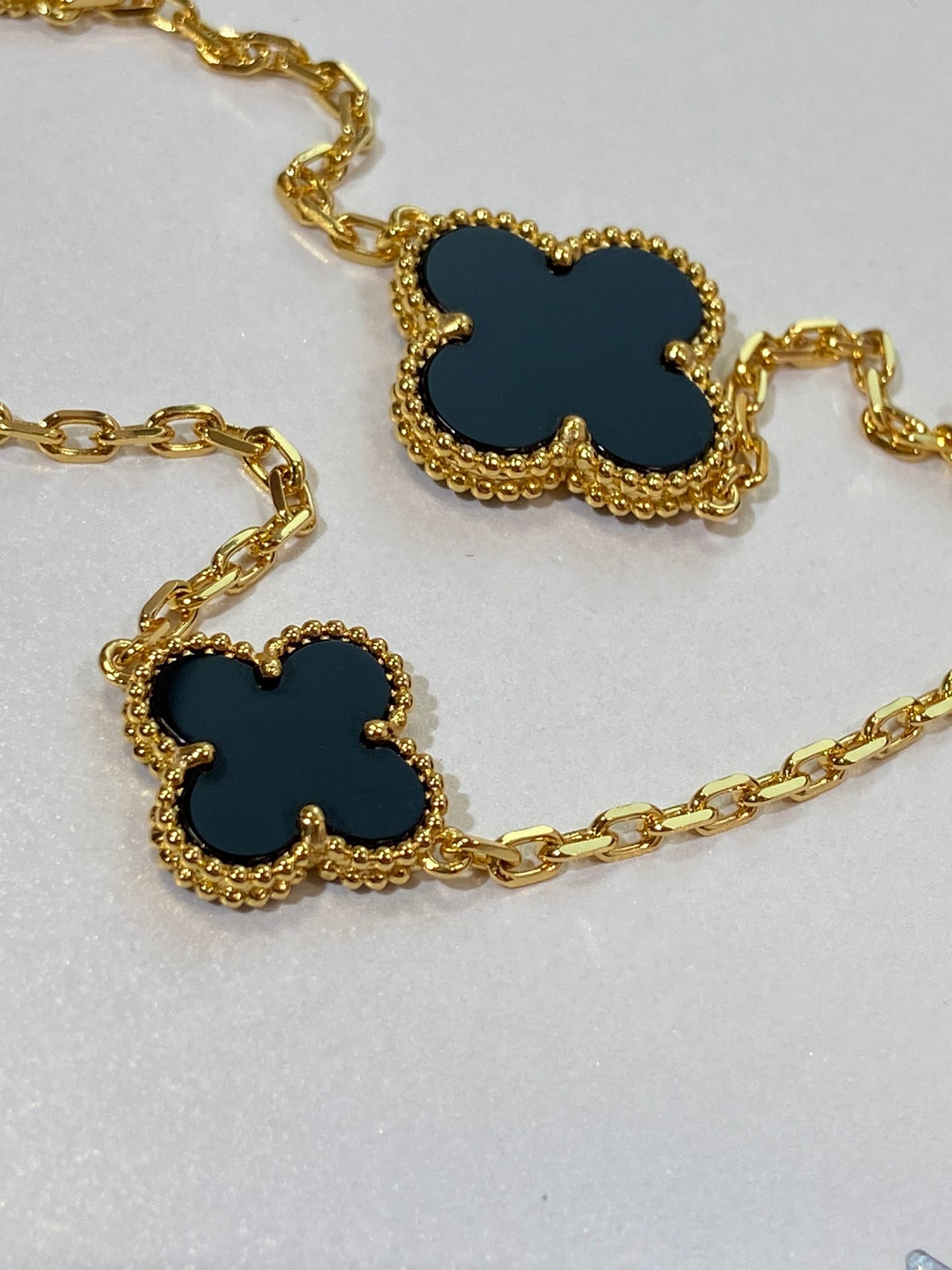 Van Cleef & Arpels CLOVER ONYX MOP 16 MOTIF GOLD 130CM NECKLACE