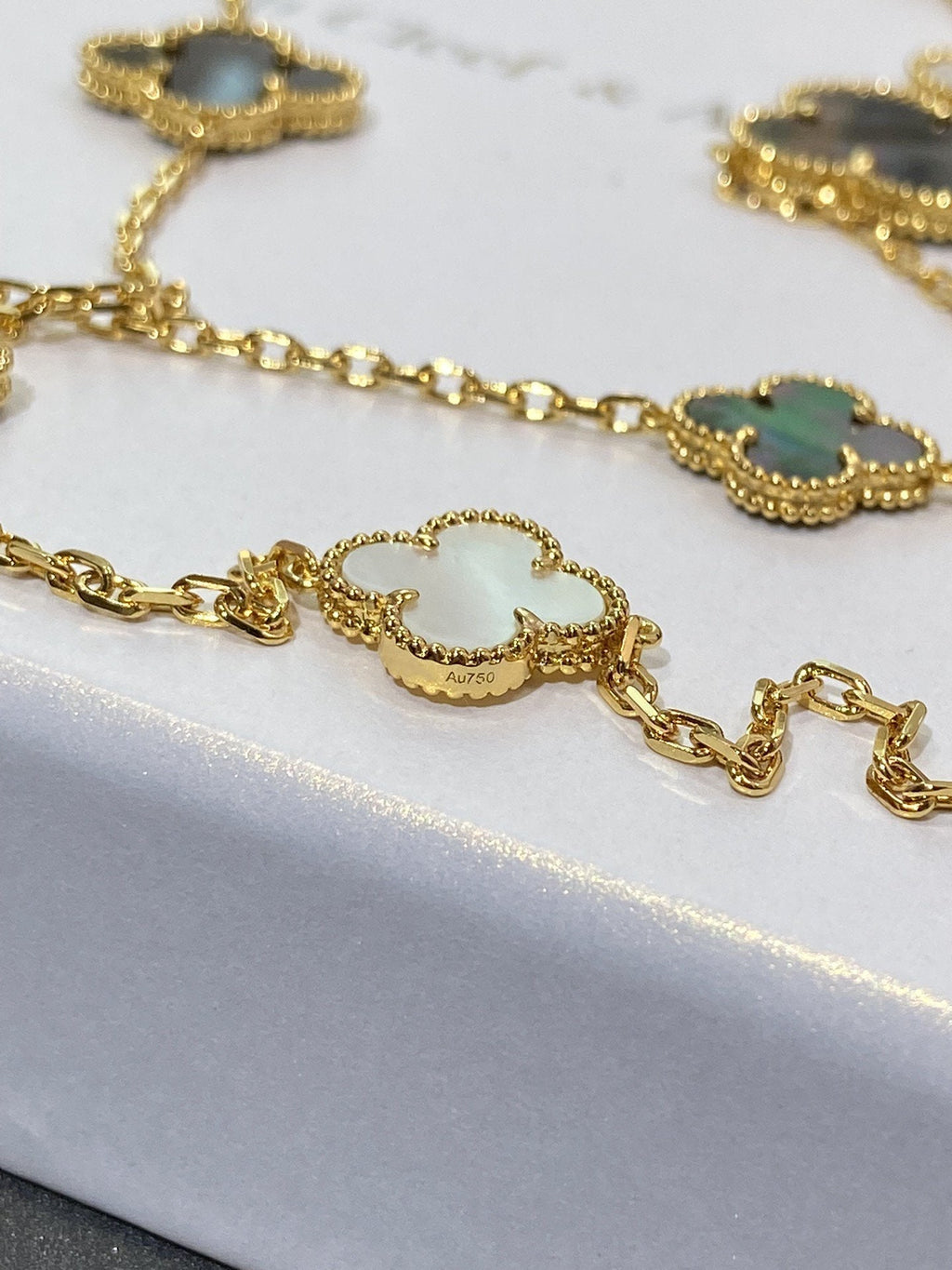 Van Cleef & Arpels CLOVER ONYX MOP 16 MOTIF GOLD 130CM NECKLACE