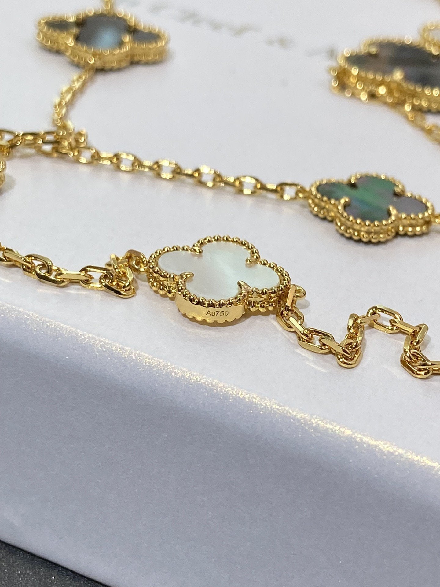 Van Cleef & Arpels CLOVER ONYX MOP 16 MOTIF GOLD 130CM NECKLACE