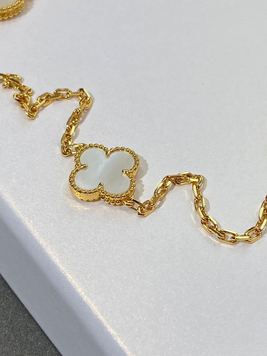 Van Cleef & Arpels CLOVER ONYX MOP 16 MOTIF GOLD 130CM NECKLACE
