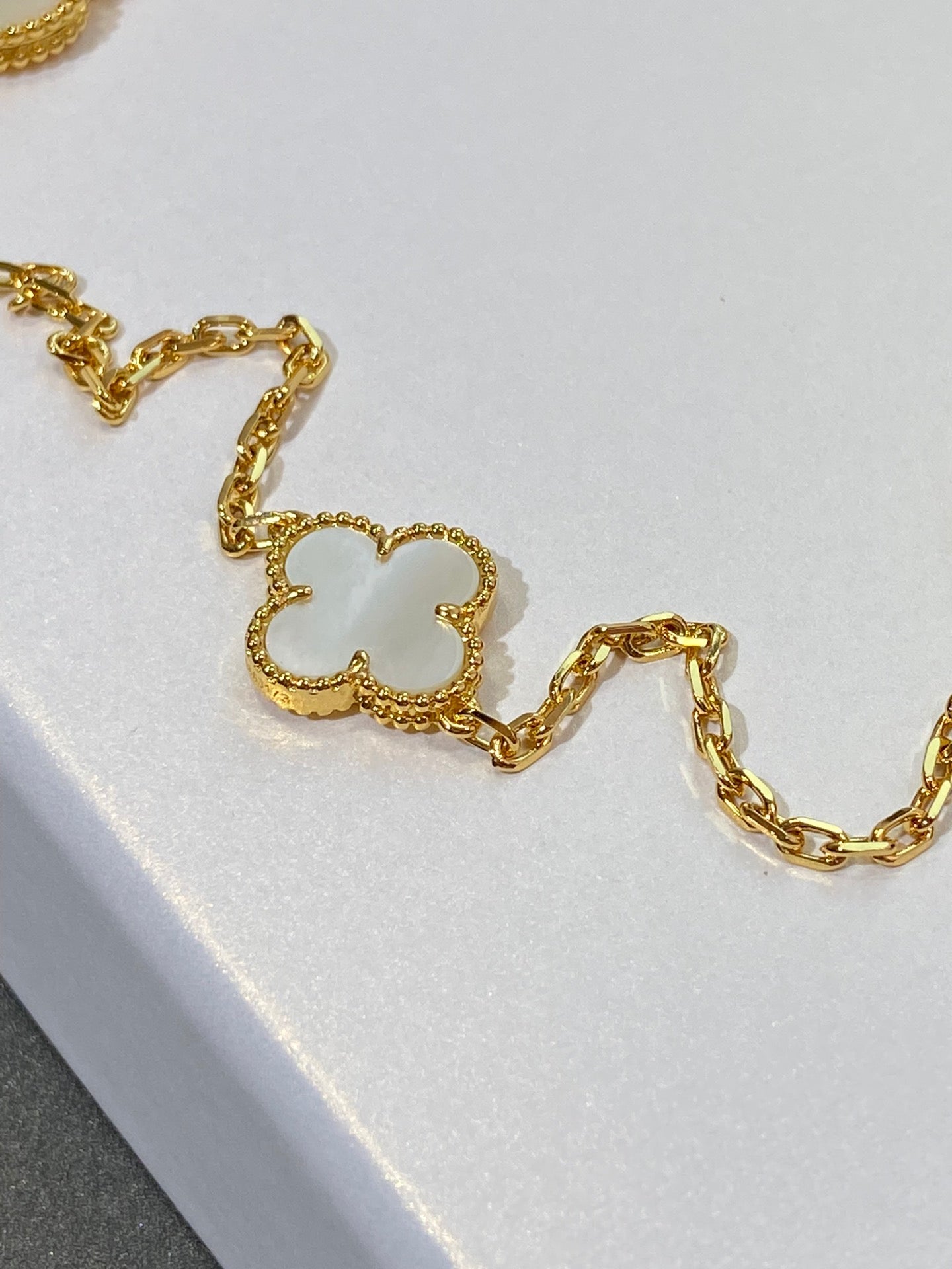 Van Cleef & Arpels CLOVER ONYX MOP 16 MOTIF GOLD 130CM NECKLACE
