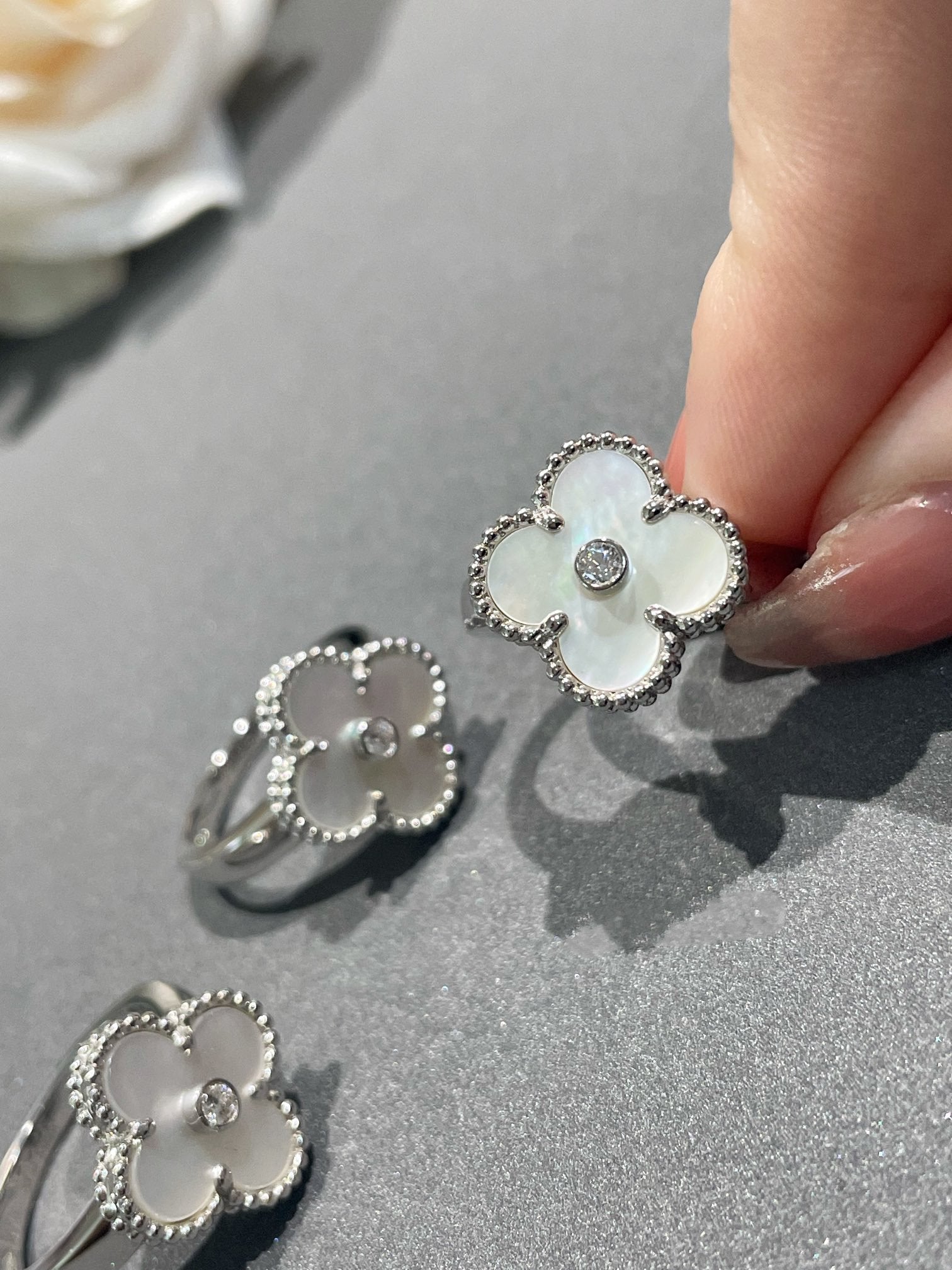 Van Cleef & Arpels CLOVER SILVER MOP DIAMOND RING