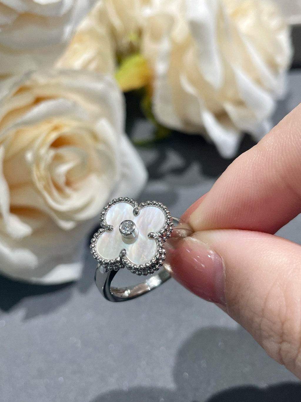 Van Cleef & Arpels CLOVER SILVER MOP DIAMOND RING