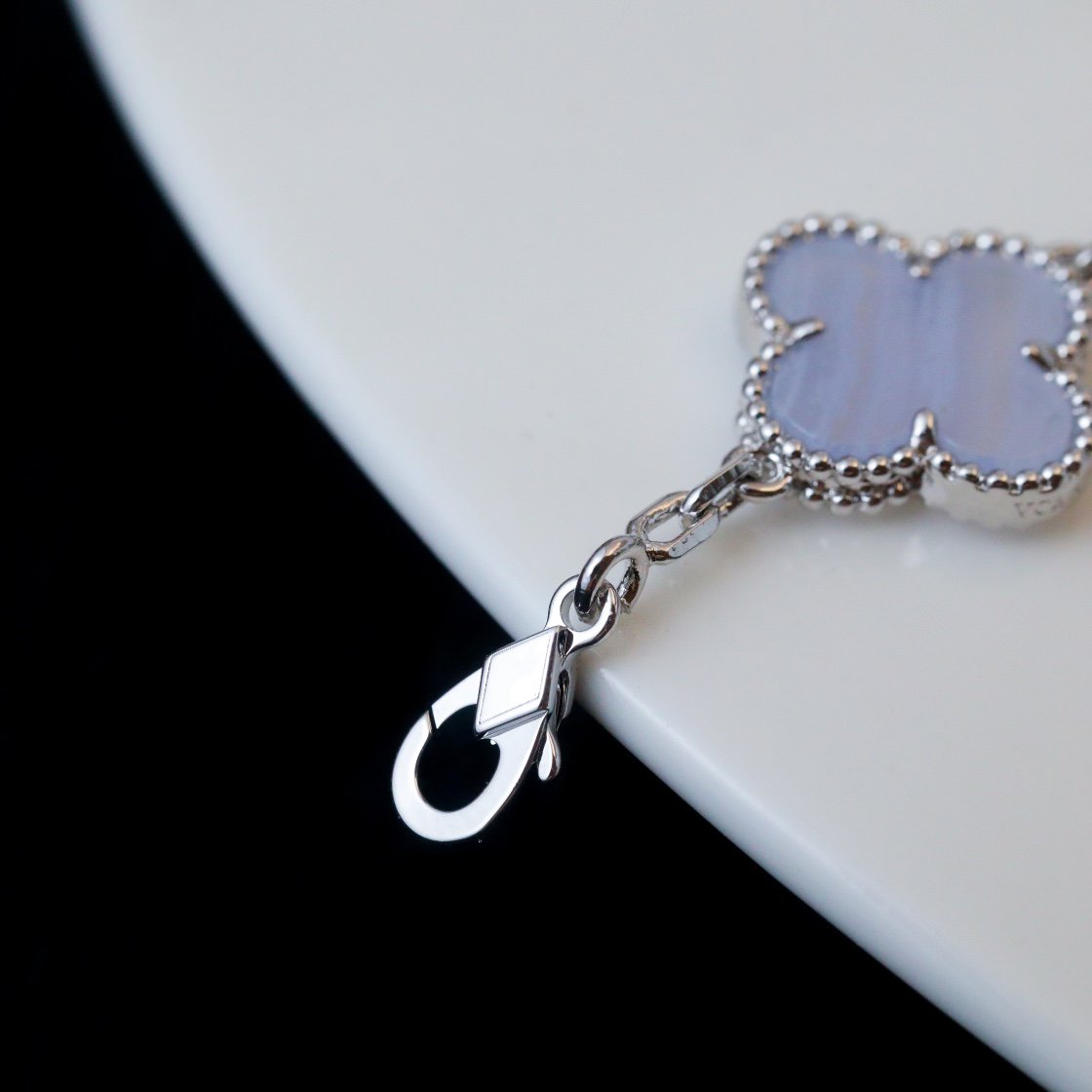 Van Cleef & Arpels CLOVER 5 MOTIF SILVER CHALCEDONY BRACELET