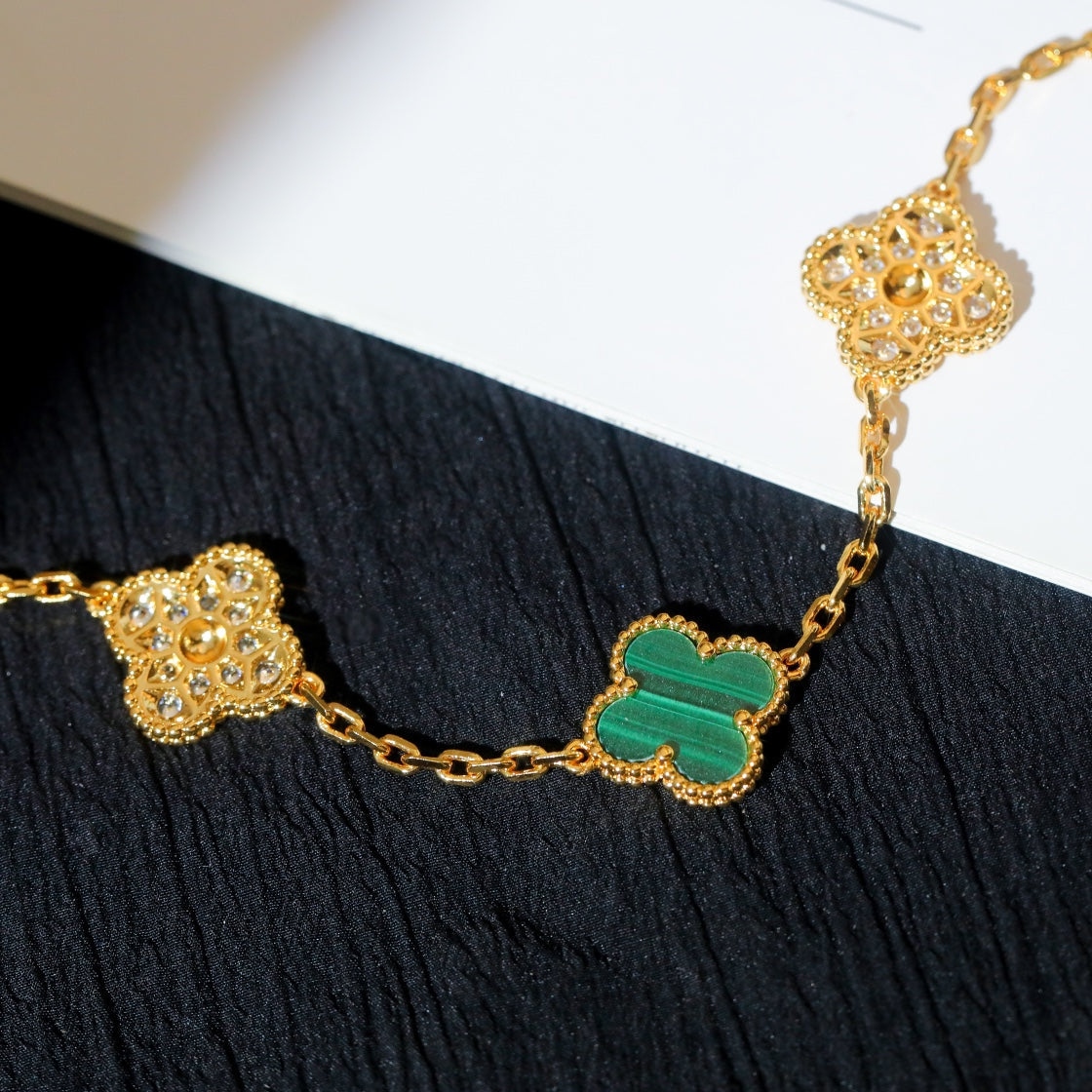 Van Cleef & Arpels CLOVER 5 MOTIF MALACHITE DIAMOND PINK GOLD BRACELET