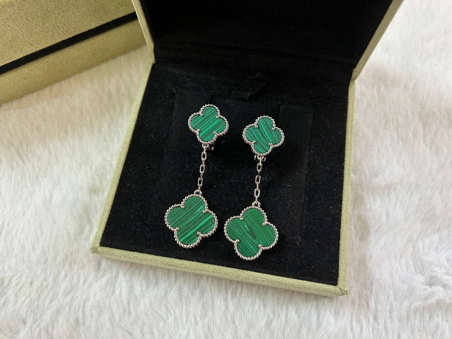 Van Cleef & Arpels CLOVER 2 MOTIF MALACHITE EARRINGS