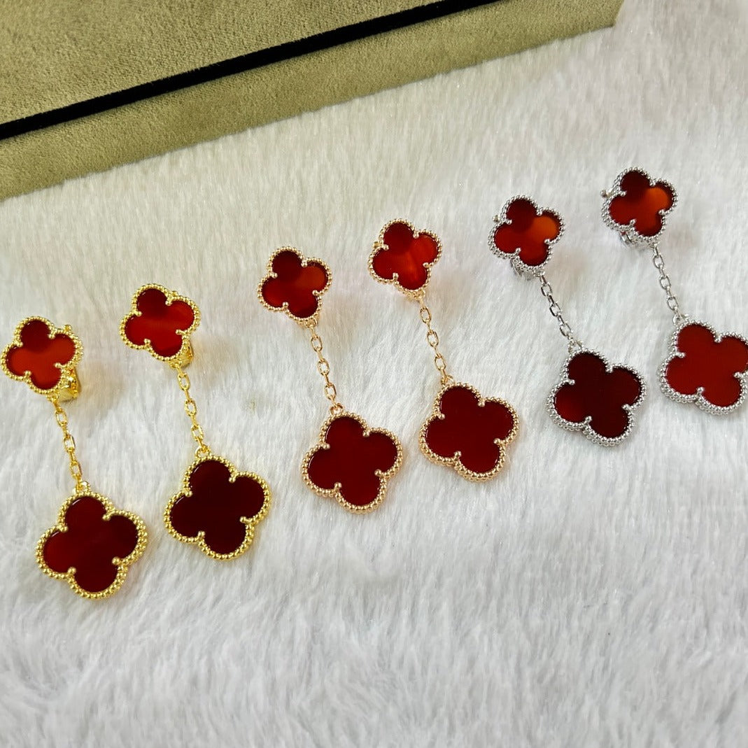 Van Cleef & Arpels CLOVER 2 MOTIF CARNELIAN EARRINGS
