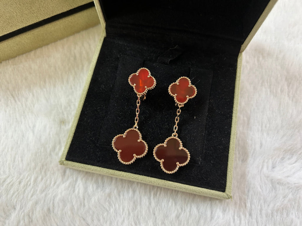 Van Cleef & Arpels CLOVER 2 MOTIF CARNELIAN EARRINGS