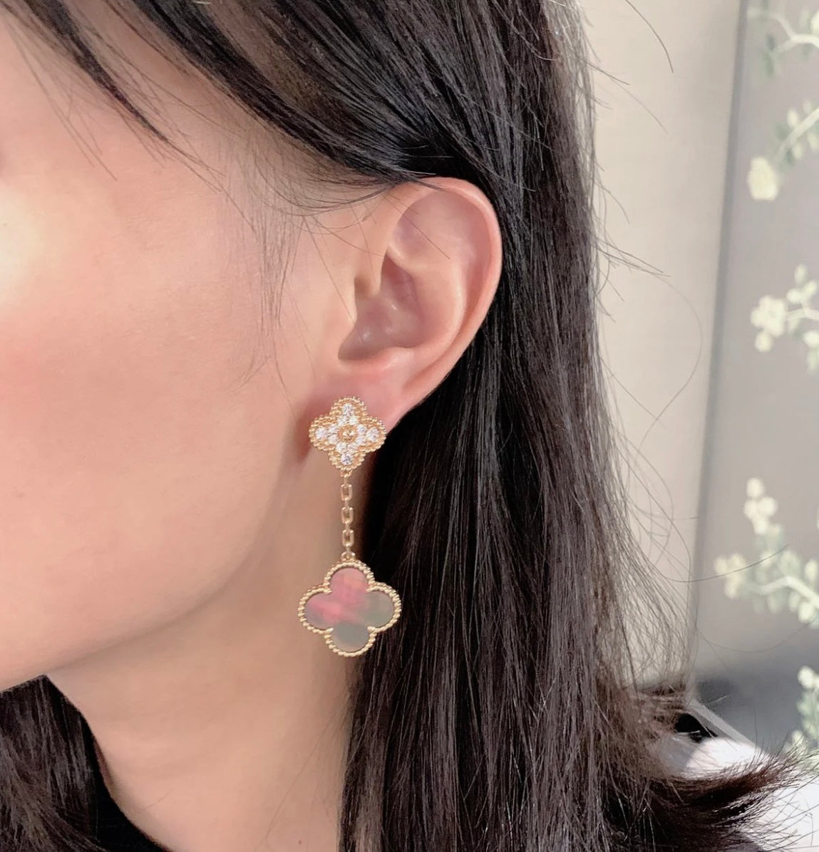 Van Cleef & Arpels CLOVER 2 MOTIF DIAMOND DARK MOP EARRINGS
