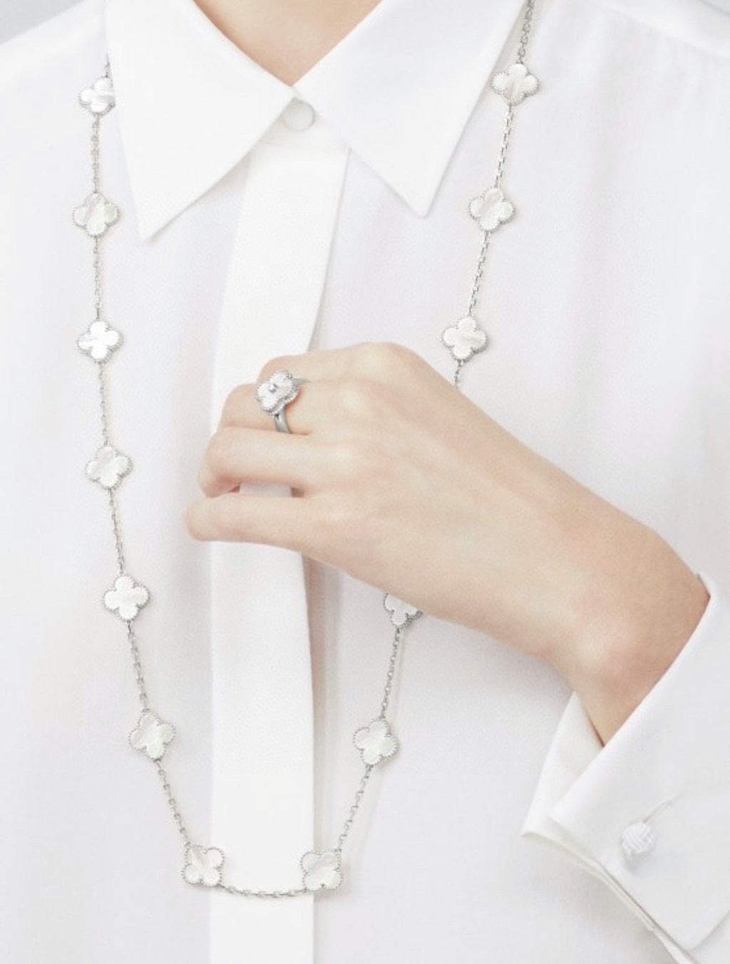 Van Cleef & Arpels CLOVER 20 MOTIF WHITE MOP 86CM SILVER NECKLACE