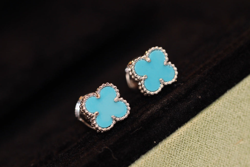 Van Cleef & Arpels CLOVER MINI TURQUOISE SILVER STUD EARRINGS