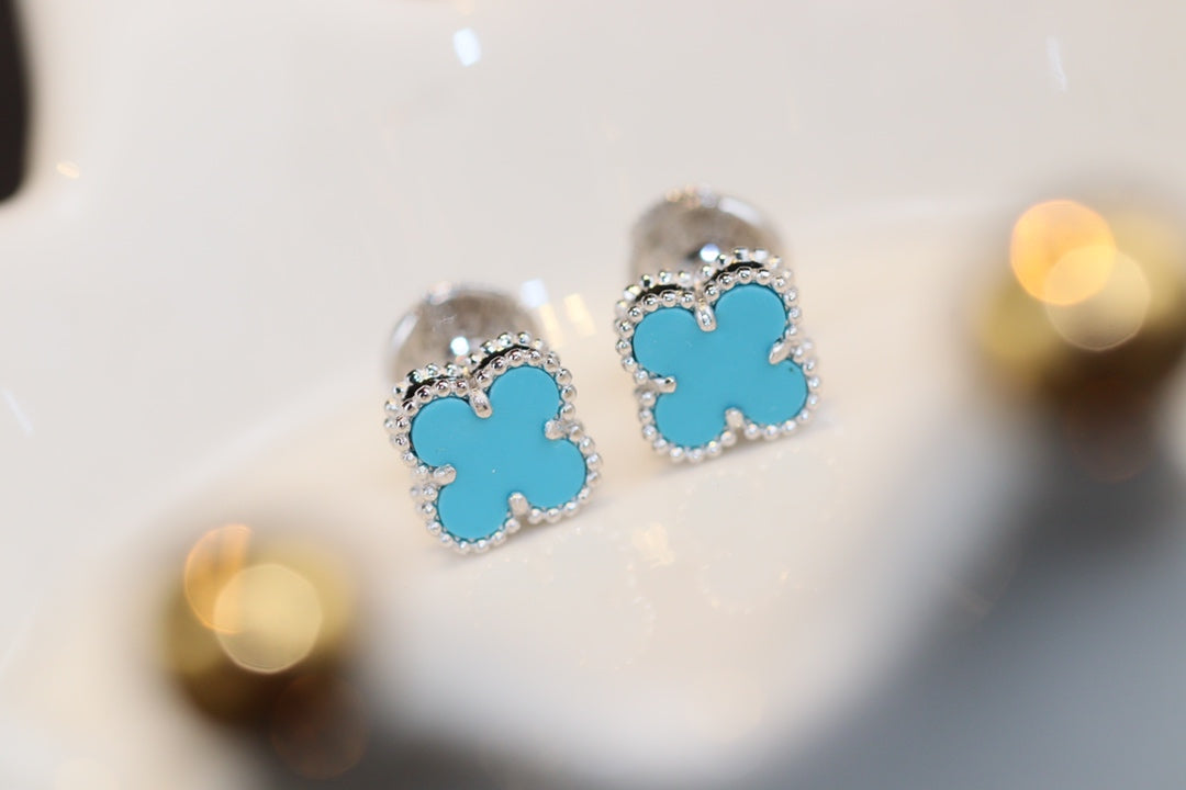 Van Cleef & Arpels CLOVER MINI TURQUOISE SILVER STUD EARRINGS