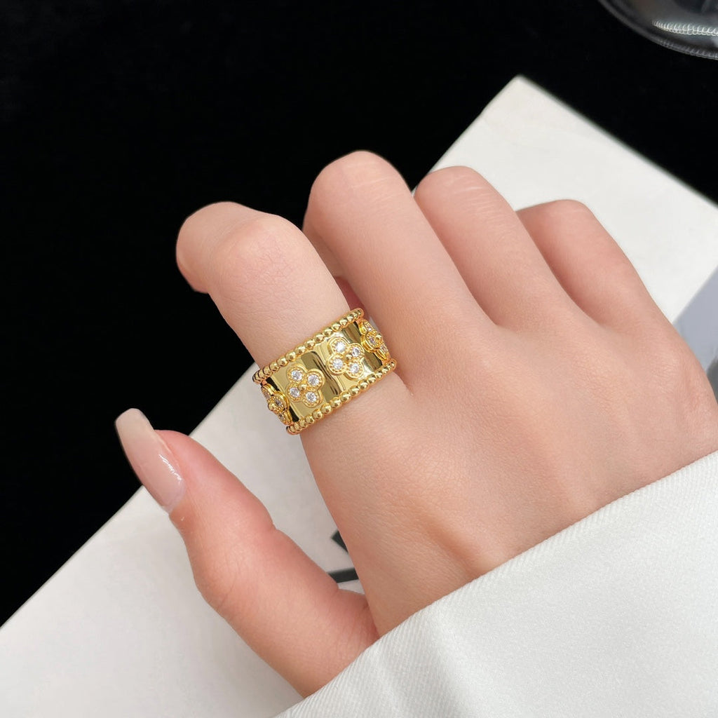 Van Cleef & Arpels PERLEE DIAMOND LARGE RING