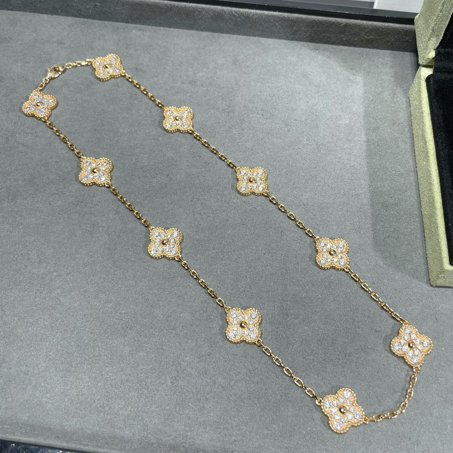 Van Cleef & Arpels CLOVER NECKLACE 10 MOTIFS DIAMOND PAVED