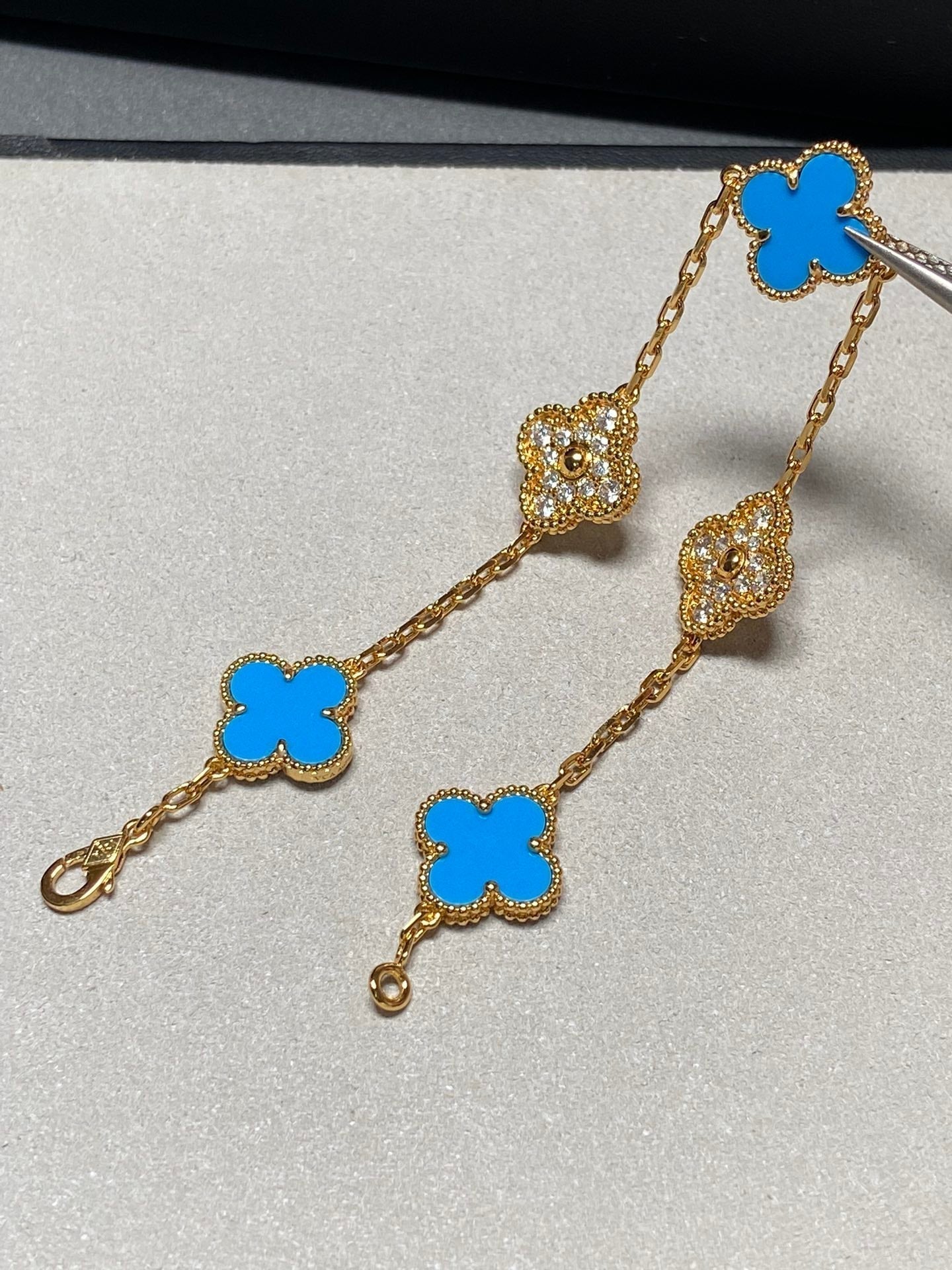 Van Cleef & Arpels CLOVER 5 MOTIF TURQUOISE DIAMOND GOLD BRACELET