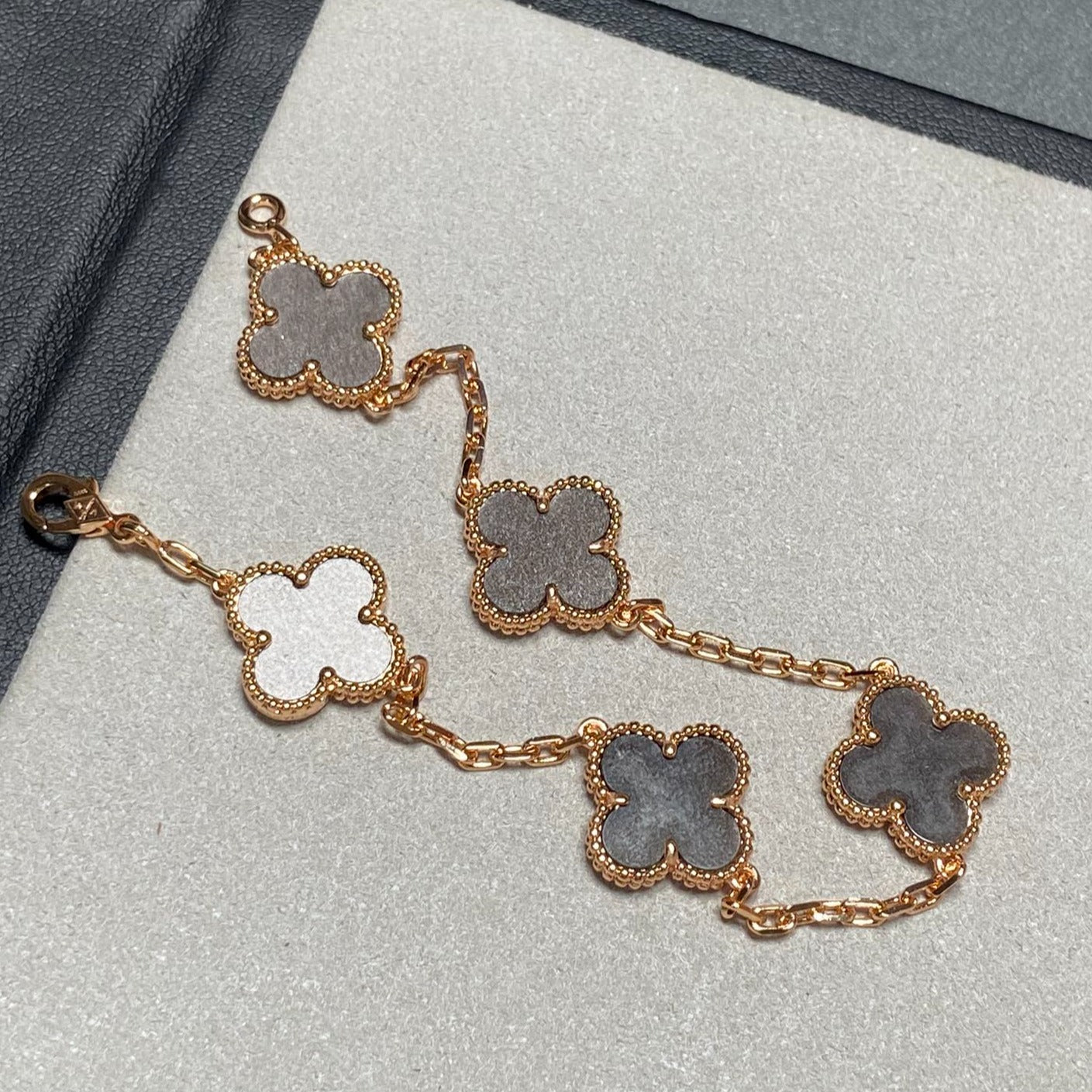 Van Cleef & Arpels CLOVER 5 MOTIF GREY MOP PINK GOLD BRACELET