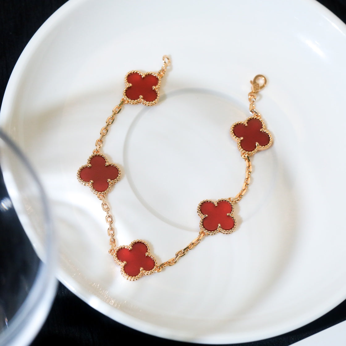 Van Cleef & Arpels CLOVER BRACELET 5 MOTIF CARNELIAN