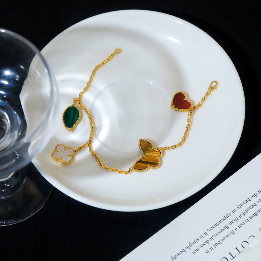 Van Cleef & Arpels LUCKY SPRING 5 MOTIF GOLD BRACELET