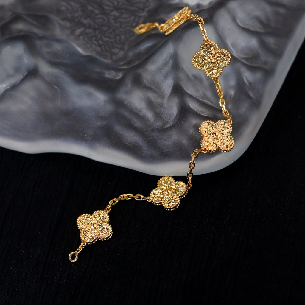 Van Cleef & Arpels CLOVER 5 MOTIFS GOLD DIAMOND BRACELET