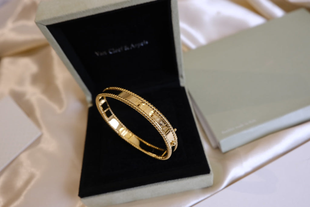 Van Cleef & Arpels PERLEE SIGNATURE BRACELET